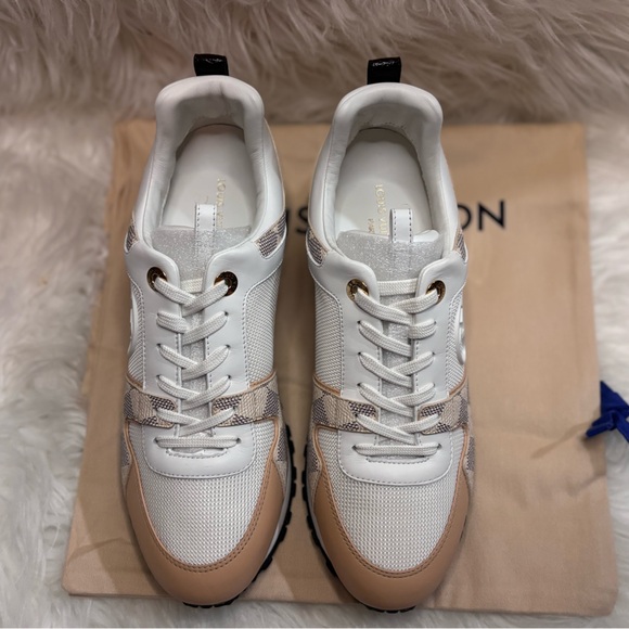 Louis Vuitton sneakers - Picture 2 of 7